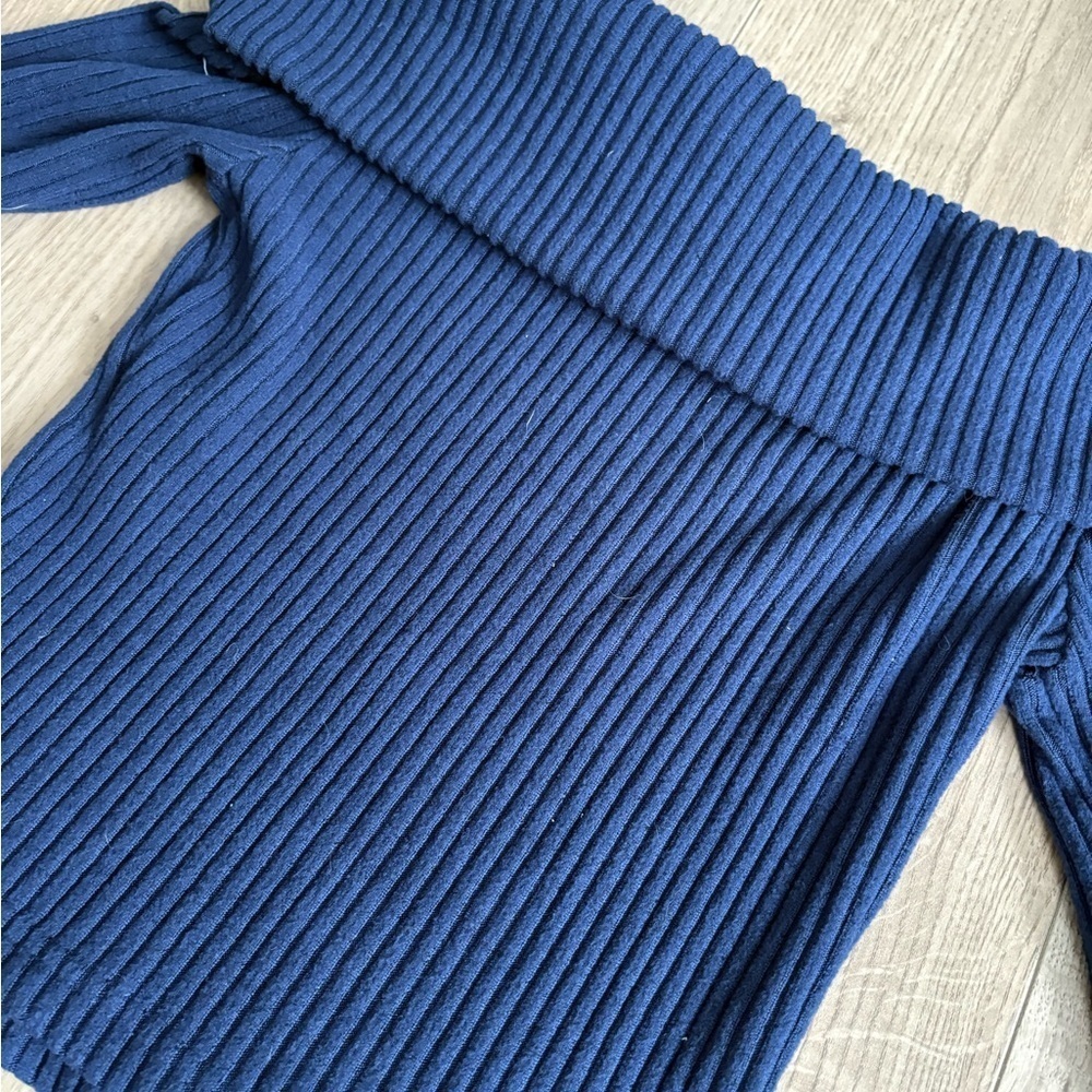 Off-the-Shoulder Ribbed Crop Top – XS